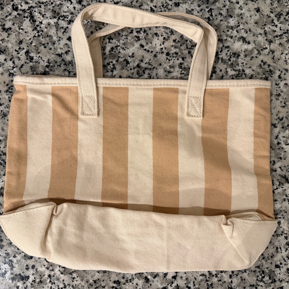Summer Fridays Striped Canvas Tote in Beige and Cream Stripe Limited Edition - Picture 2 of 4